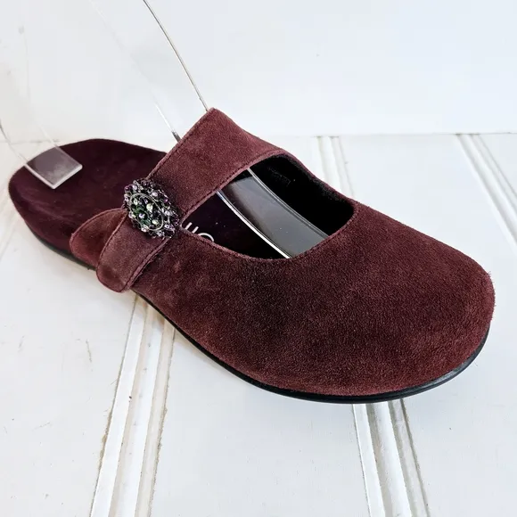 Vionic Mules Womens Size 7 Joan Burgundy Merlot  Suede Slip-On Shoes