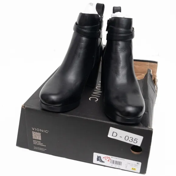 Vionic | New! Black Women's Nalla Leather Boots. Size 7