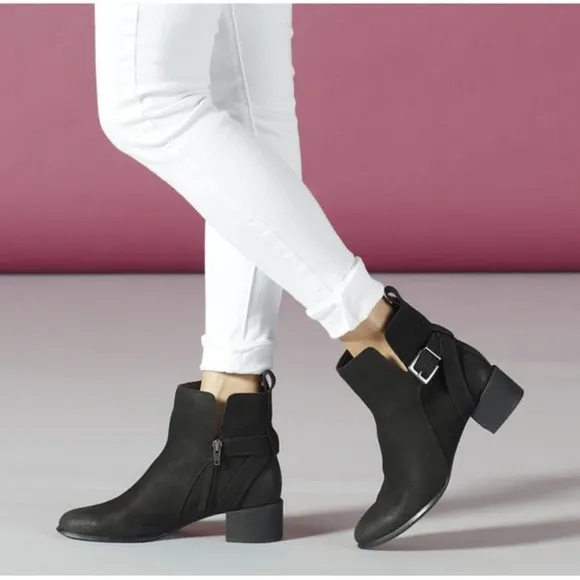 VIONIC | Sienna Waterproof Nubuck Leather Moto Boots in Black | 7.5