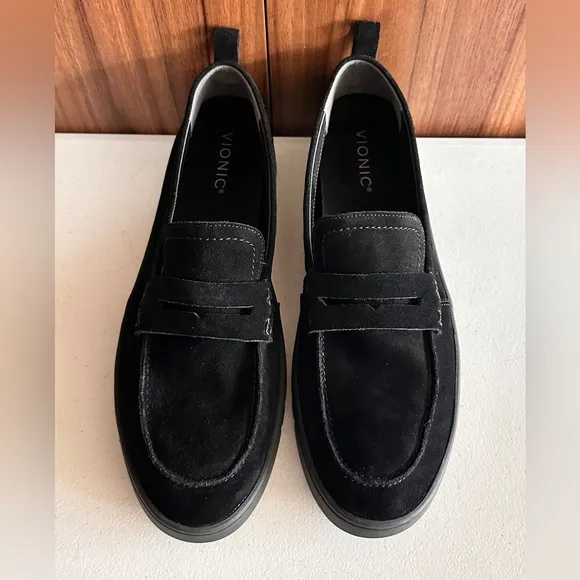 Vionic Uptown Loafer - black suede Size 11