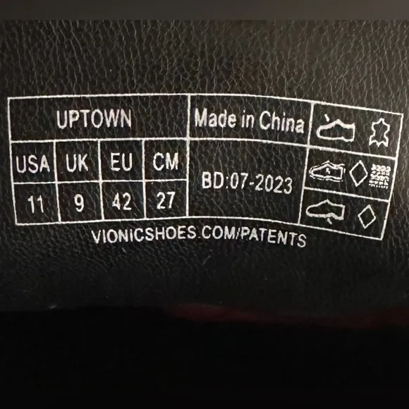 Vionic Uptown Loafer - black suede Size 11