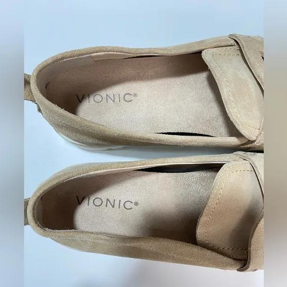 Vionic Uptown Penney Women’s Size 10 Suede Loafer Slip-On Shoes – Tan