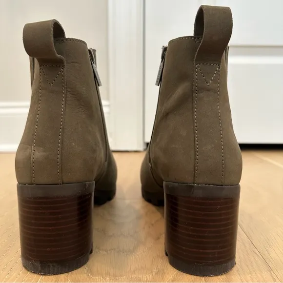 Vionic Wilma Women's Heeled Ankle Boot Size 10 Green Waterproof Rain Outdoors