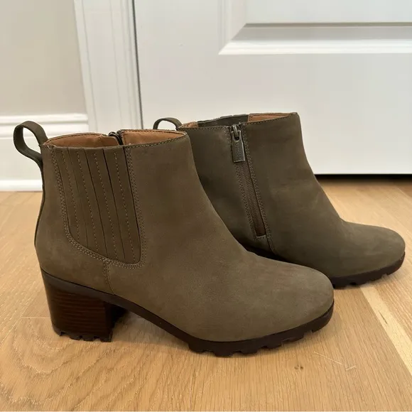 Vionic Wilma Women's Heeled Ankle Boot Size 10 Green Waterproof Rain Outdoors