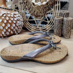 Vionic Women 11/42 WIDE Cassie Rock Slip On Sandals Gray Snake Leather Orthotic