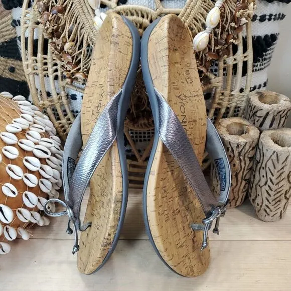 Vionic Women 11/42 WIDE Cassie Rock Slip On Sandals Gray Snake Leather Orthotic