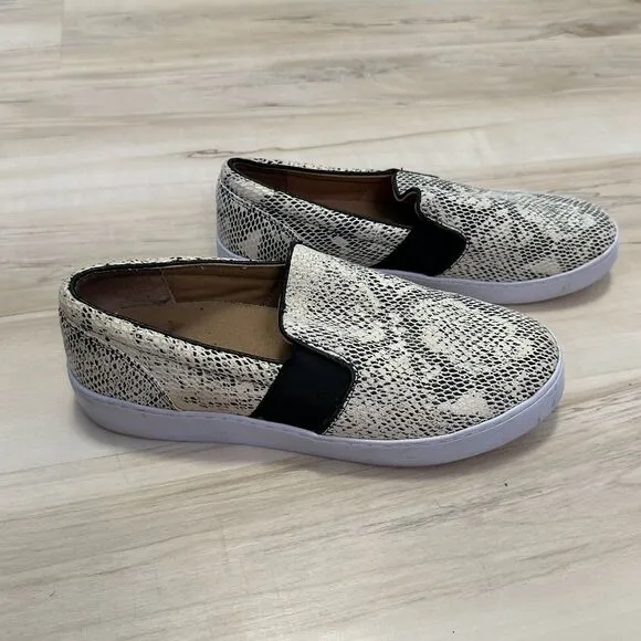 Vionic Women 9 Demetra Snake Skin Pattern Slip On Shoes