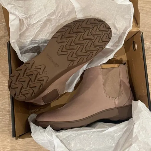 Vionic Women's Evergreen Booties Beige Nubuck Leather Size 8.5M NWB