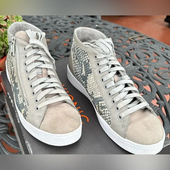 🔸Vionic Womens Gray &amp; Tan  Splendid Torri High-Top Sneaker Orthaheel Technology