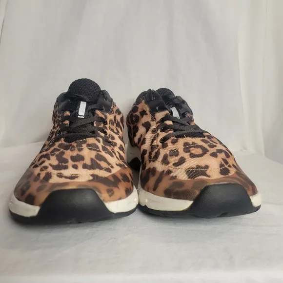 Vionic Women's Tourney Walker Leopard Print Lace Up Sneakers Size 10