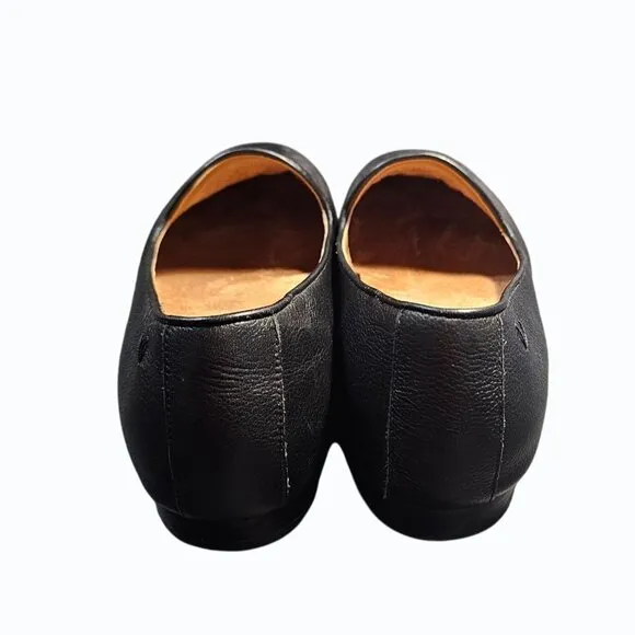 Vionic Women's Willa II Leather Slip On Loafer Black Leather Size 10 US  41 EUR
