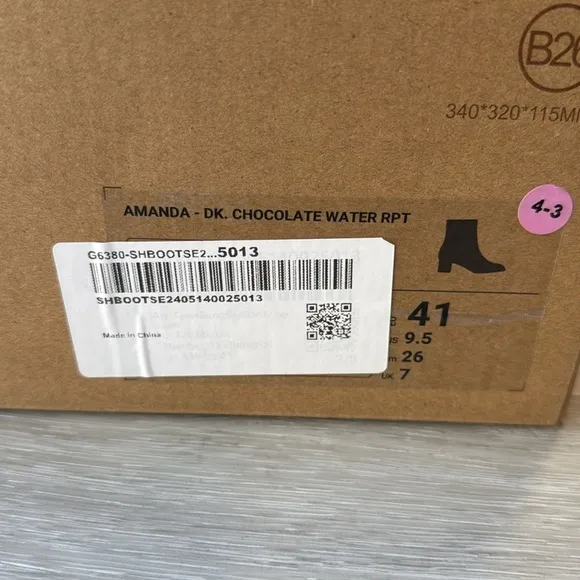 VIVAIA Almond-Toe Running Heel Boots (Amanda) Chocolate Size 9.5 Nwt in Box