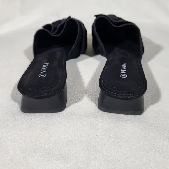 Vivaia Black Pointed-Toe Knot Sandals (Yaffa Pro) Size 39 EU / 8 US