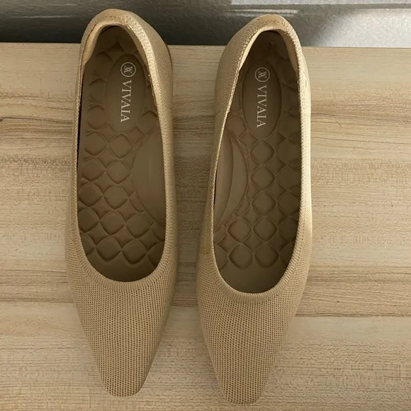 Vivaia Minnie Pro Small Square Toe Heels Almond 38.5 / US 7.5