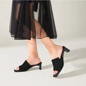 Vivaia Square-Toe Block Heel Sandals (Jade Pro) Black Women's