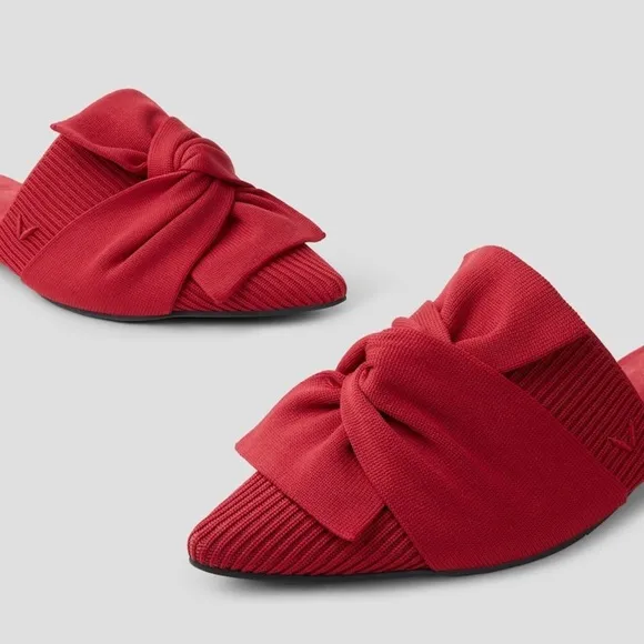 VIVAIA Yaffa Pointed Toe Knot Sandals in Ruby Red