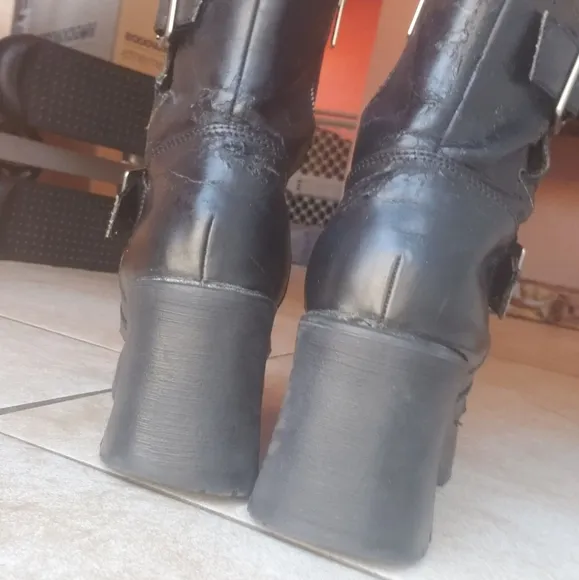 vtg 90s goth punk buckle lug sole platform combat boots black faux leather 9