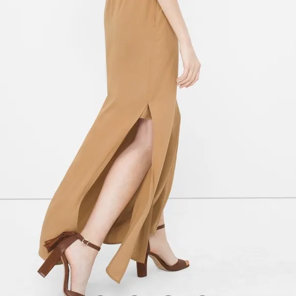 WHBM SUEDE TASSEL CHUNKY HEELS
