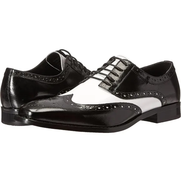Wing-Tip Oxford Men’s Leather Dress Shoes by Stacy Adams. Size 10.5