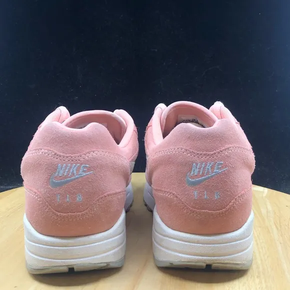 WMNS Nike Air Max 1 Nike ID Women's Running Shoes, 943757 900 Size 8 Pink