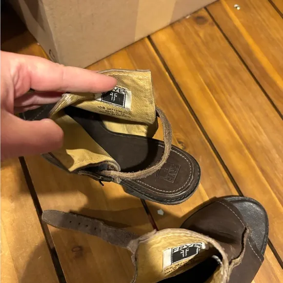 Women's Frye Brown Open-Toe Leather Sandals