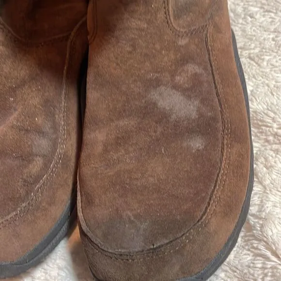 Women’s L.L. Bean, faux  fur lined  leather boots size 6 M