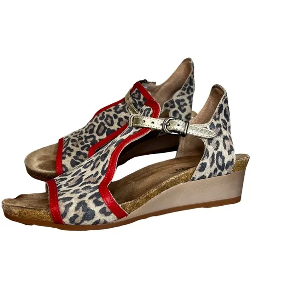 Women's Naot Fiona Cheetah/Kiss Red/Radiant Gold Suede/Leather Size 40/US 9
