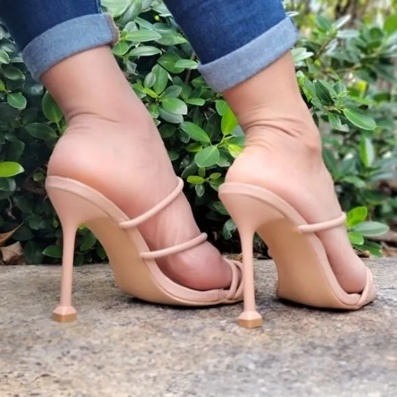 Women's Nude‎ Square Toe Ring Sandals