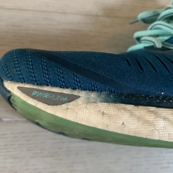 Women's Saucony Hurricane 22 Running Sneakers
