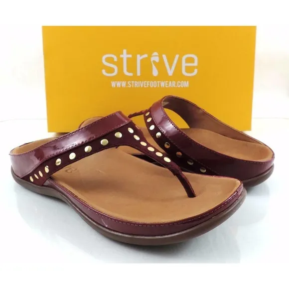 Women's Shoes Strive Tee Toe Post Sandal Walking Comfort Tawny Port Red Size 7.5