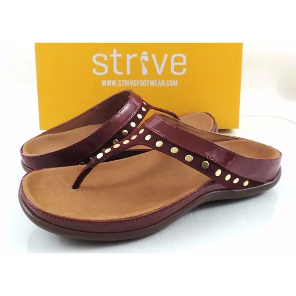 Women's Shoes Strive Tee Toe Post Sandal Walking Comfort Tawny Port Red Size 7.5