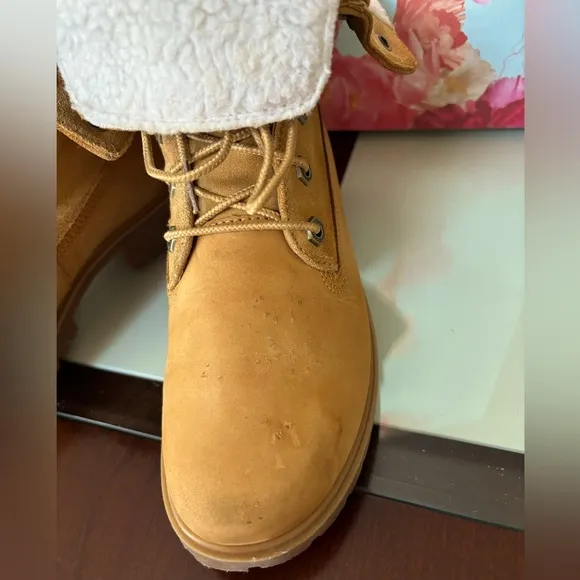 Women's Timberland Authentics Waterproof Roll-Top Boot size 6