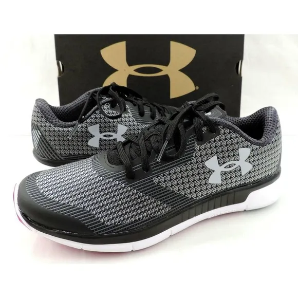 Women's Under Armour Charged Lightning Running Shoes Sneakers Black Size 6