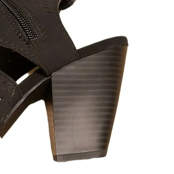 Y-NOT womens open toe wedge heel black sandals NWT 8.5 M