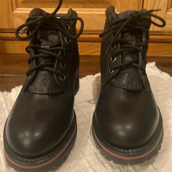 Youth Boys size 2.5 Tony Lama Black Leather Low Boots (ABBA)