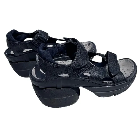Z-Coil Sidewinder Platform Strappy Sandals Enclosed Coil Plus Women’s Size 9
