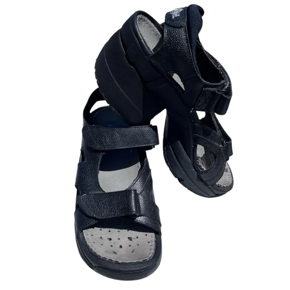 Z-Coil Sidewinder Platform Strappy Sandals Enclosed Coil Plus Women’s Size 9