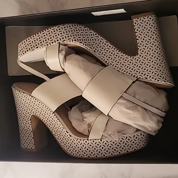 ❤️‍🔥❤️‍🔥ZAC ZAC POSEN VIRGINIA LEATHER SQUARE TOE PLATFORM SANDALS  10M WHITE