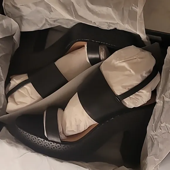 🔥🔥ZAC ZAC POSEN VIRGINIA LEATHER SQUARE TOE PLATFORM SANDALS 9M BLACK