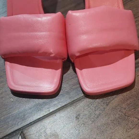 Zara 8 8.5 Women's Pink Puffer Slide Sandals Kitten Heel