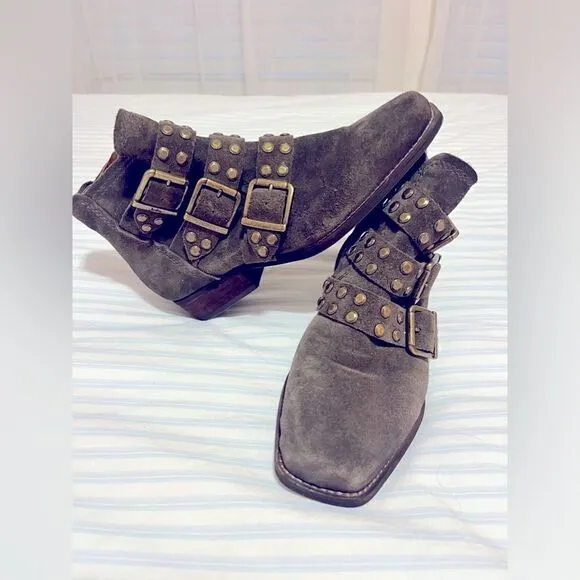 Zodiac Adele Suede Olive bootie boots! Like New!!! Size 7