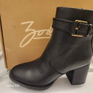 ZODIAC Black &quot;Rexx&quot; Booties. NIB. Size 6.5