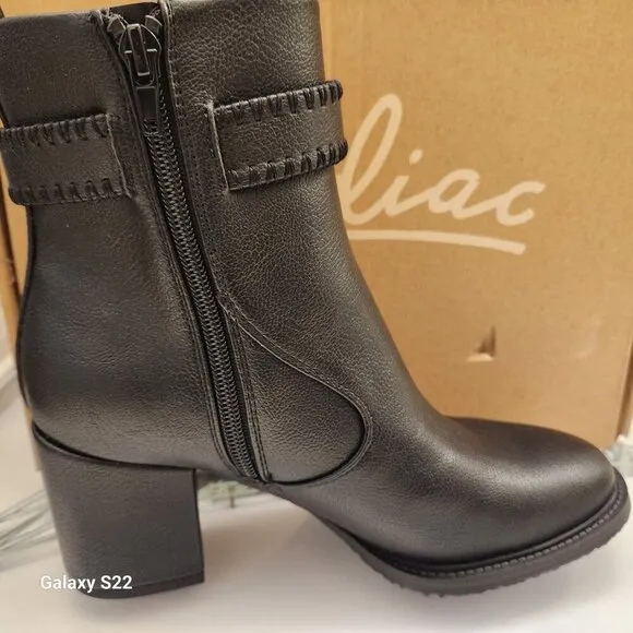 ZODIAC Black &quot;Rexx&quot; Booties. NIB. Size 6.5